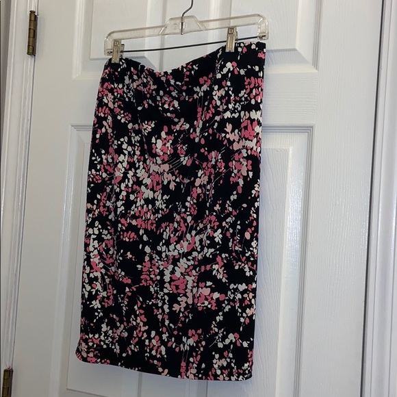 Liz Lange Dresses & Skirts - MATERNITY SKIRT